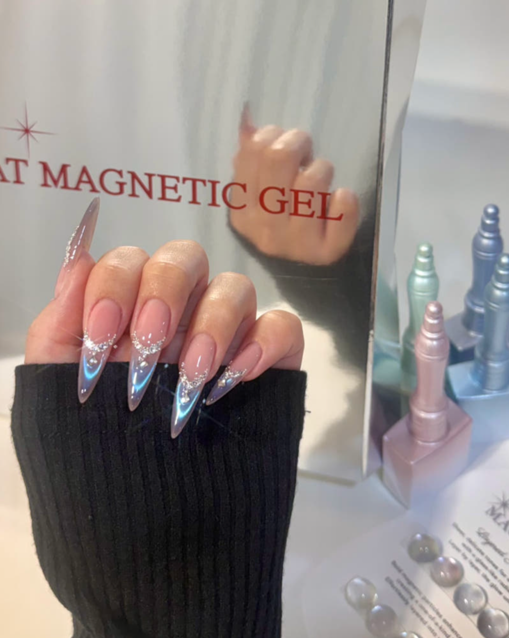 【AURA GLITTER / 受注販売(6月末前後納期)】CARAT Magnetic 10-Piece Collection Layered Clear Magnetic Gel Glitter Gel Pink Mint Blue Purple