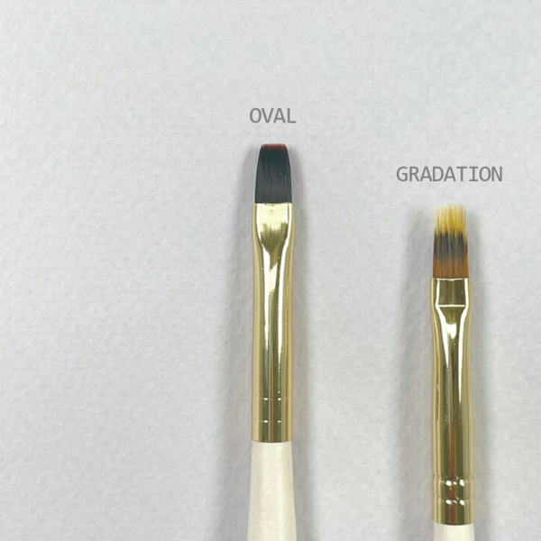 Clodie brush