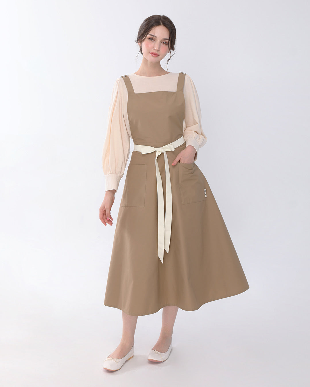 【K.BLANC / 受注販売(6月末前後納期)】フレアワンピース FLARE ONEPIECE [キャメル]