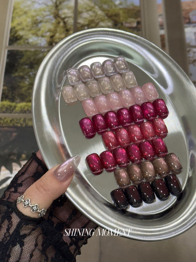【A.Shining Moment / 30セット限定販売 / 受注販売(9月末前後納期)】Black Cherry 8-Piece Magnetic Gel Magnetic Nails / SET