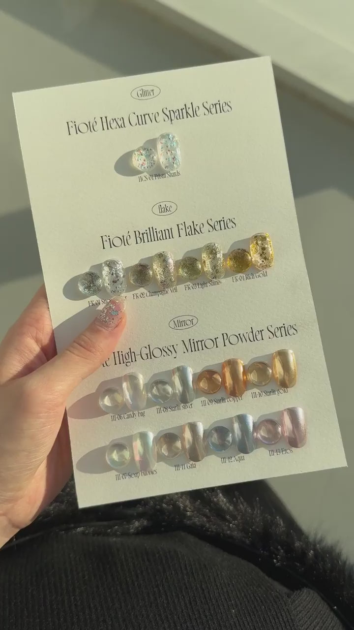 【FIOTE / 受注販売(7月中旬前後納期)】Foil Flake 4-Piece Collection Nail Art Materials Object